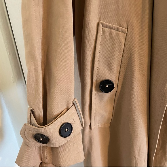 Zara beige trench coat preowned - Picture 4 of 6